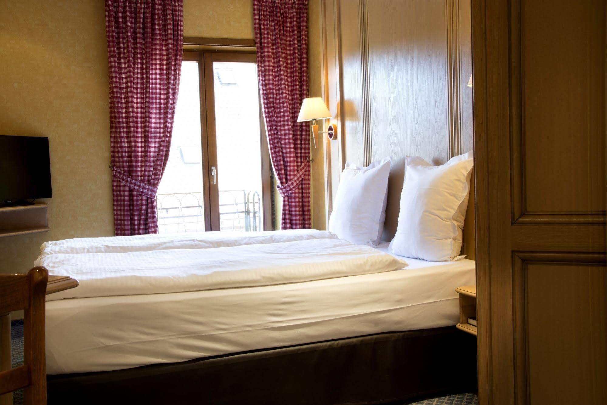 Hotel Spa Et Restaurant Au Chasseur Birkenwald Zewnętrze zdjęcie